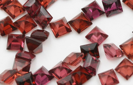 Square-Cut-Garnet-Gemstone